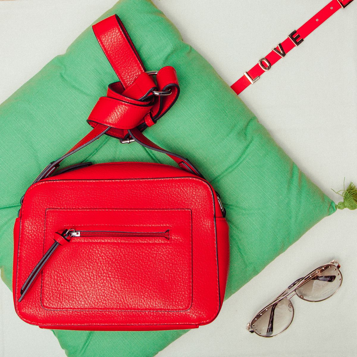 Sac de secours rouge prépositionné, matériel de premiers secours d'un dispositif de secours